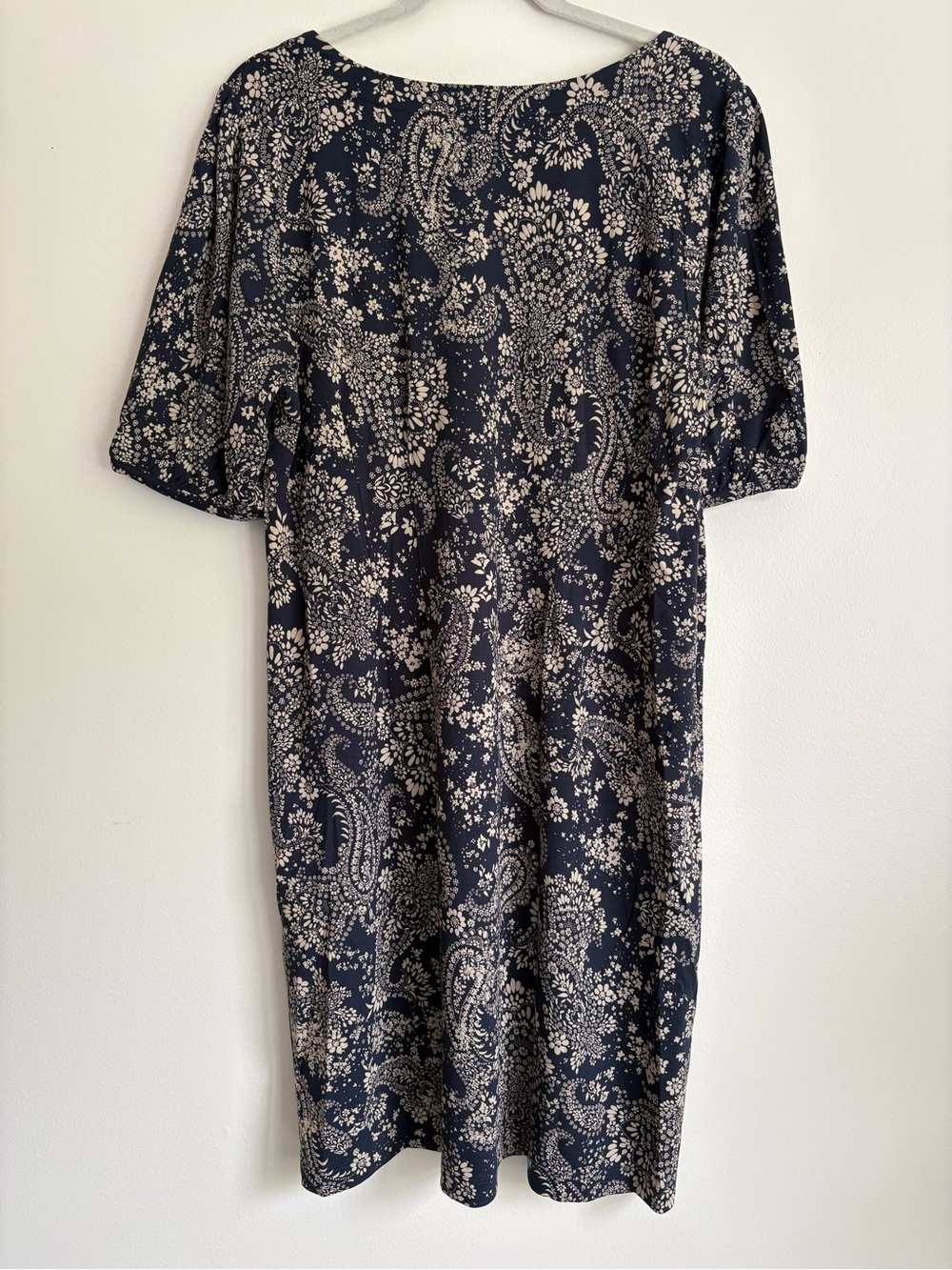 J. Jill Navy and Beige Paisley Short-Sleeve Dart-waist Knit Dress sz L NWT - Picture 9 of 12